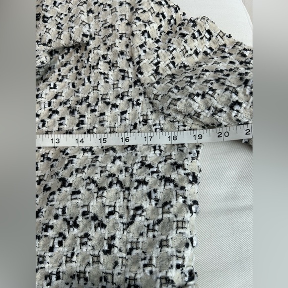 Albert Nipon tweed blazer - Picture 12 of 15